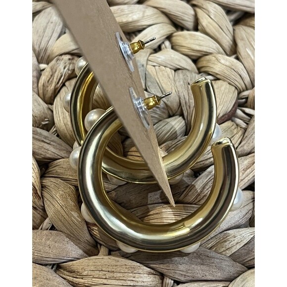 J.Crew VTG Oversized Pearl Hoop Earrings Gold Tone Pierced Statement Y2K Regency - Picture 6 of 11